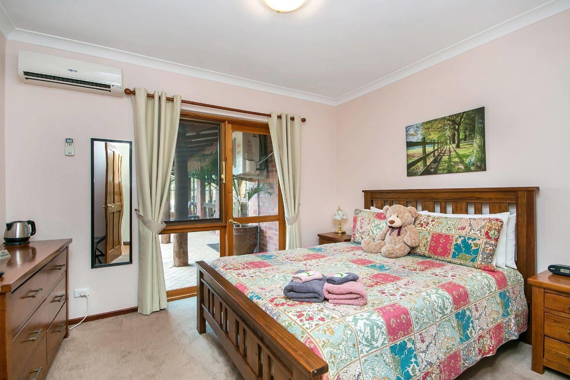 Coranda Lodge Armadale Экстерьер фото