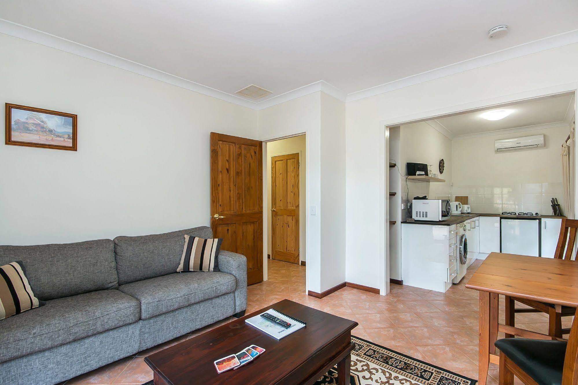 Coranda Lodge Armadale Экстерьер фото